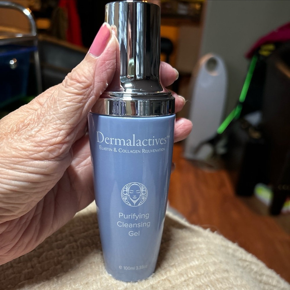 Dermalactives Purifying Cleansing Gel Elastin Collagen Rejuvenation 100ml. New!